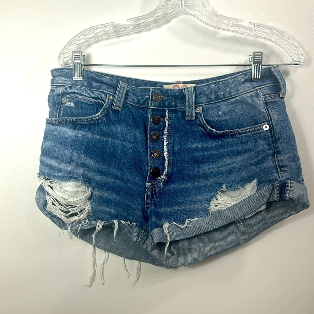 Free People We The Free button fly distressed cuffed hem denim short size 28